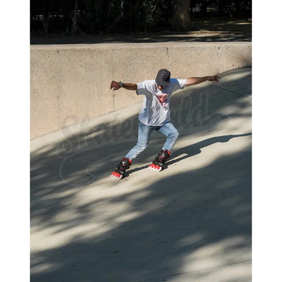 Powerslide NEXT 80 Black Red Trinity görkorcsolya promo