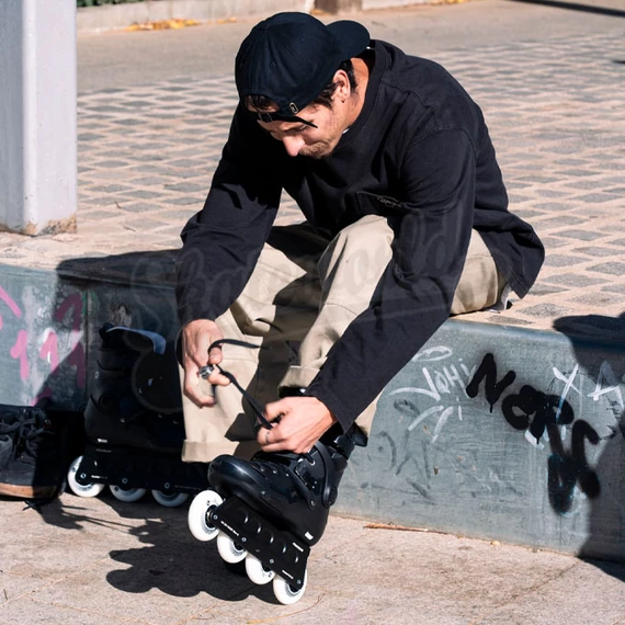 Powerslide Storm Black 80 görkorcsolya promo